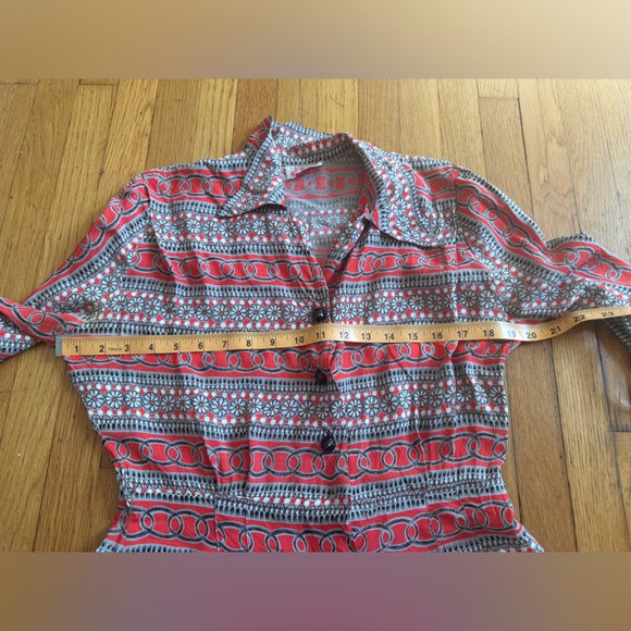 40s Vintage Long Sleeved Red Black and White Rayon Shirt Dress - Picture 8 of 8